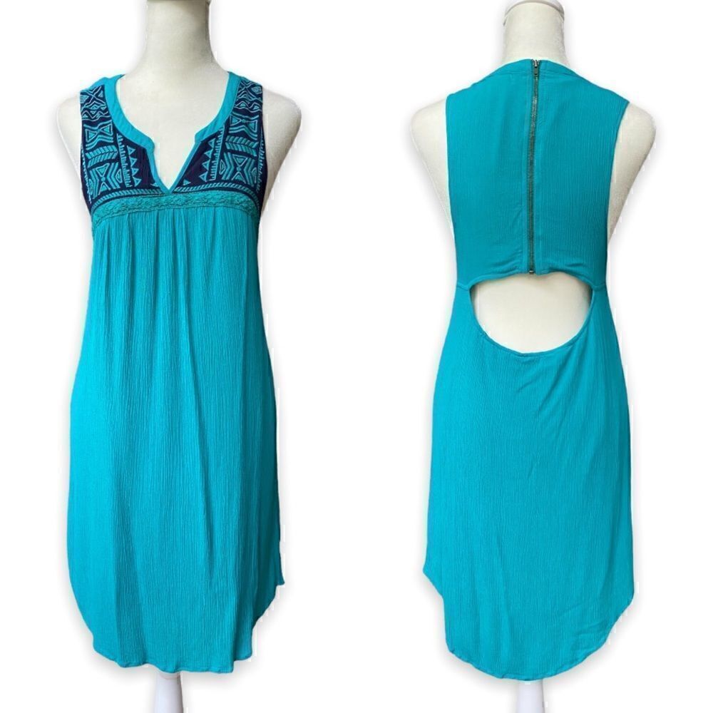 GENTLE Fawn Open Back Teal Embroidered Dress